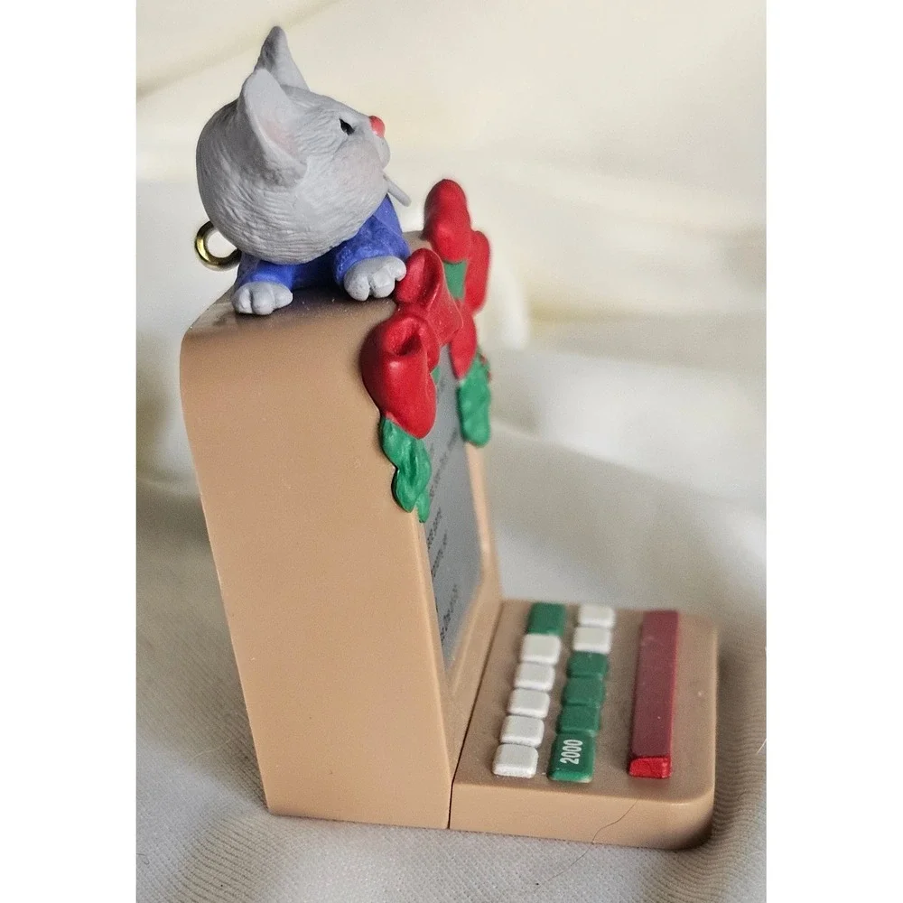 Hallmark vintage 2000